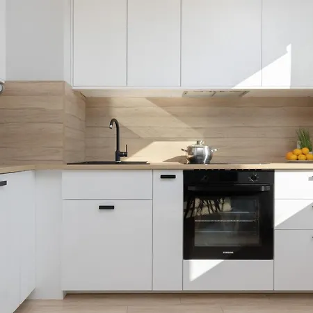 Beautiful & Quiet Szeligowska By Renters Apartment Warschau