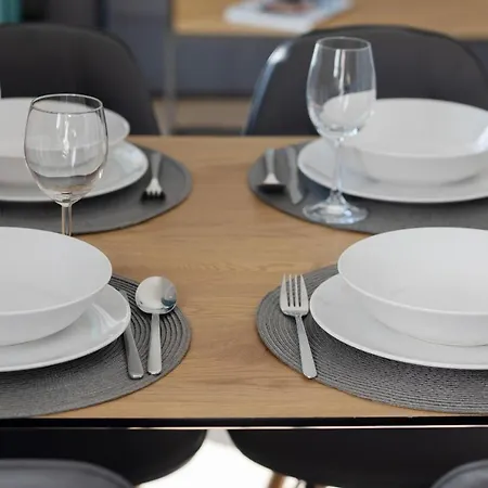 Beautiful&quiet Szeligowska By Renters Apartment