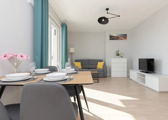 Beautiful & Quiet Szeligowska By Renters *